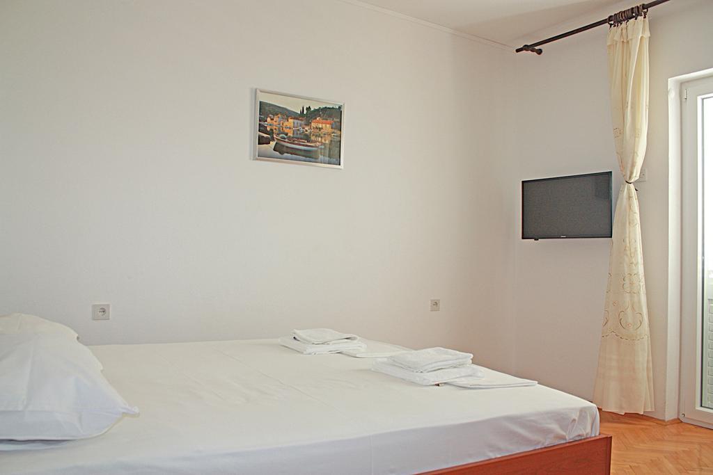 Bougainvillea Apartments Makarska Exterior foto