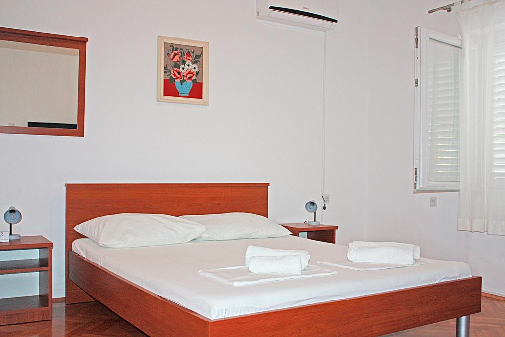 Bougainvillea Apartments Makarska Exterior foto